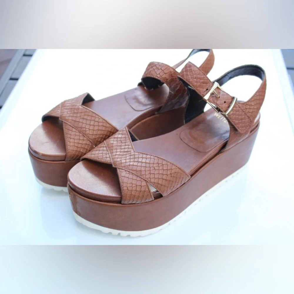 Stuart Weitzman platform wedges Leather upper